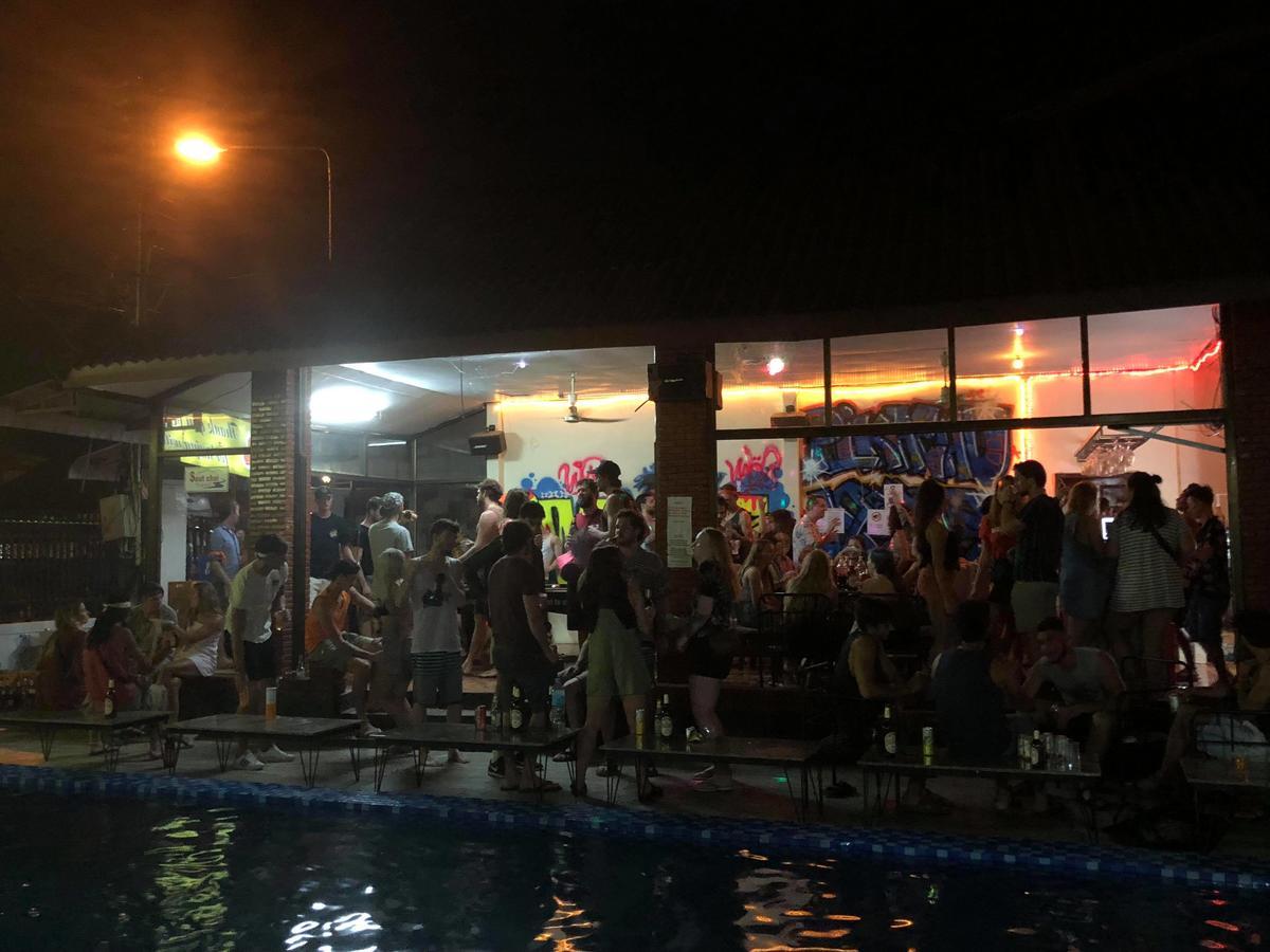 Nana Backpackers Hostel Vang Vieng Eksteriør billede
