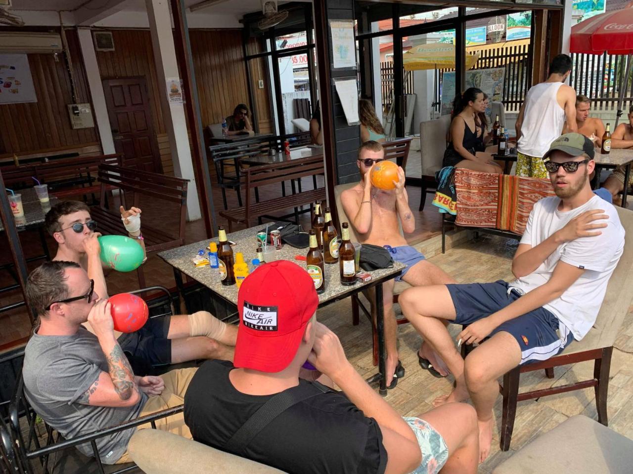 Nana Backpackers Hostel Vang Vieng Eksteriør billede