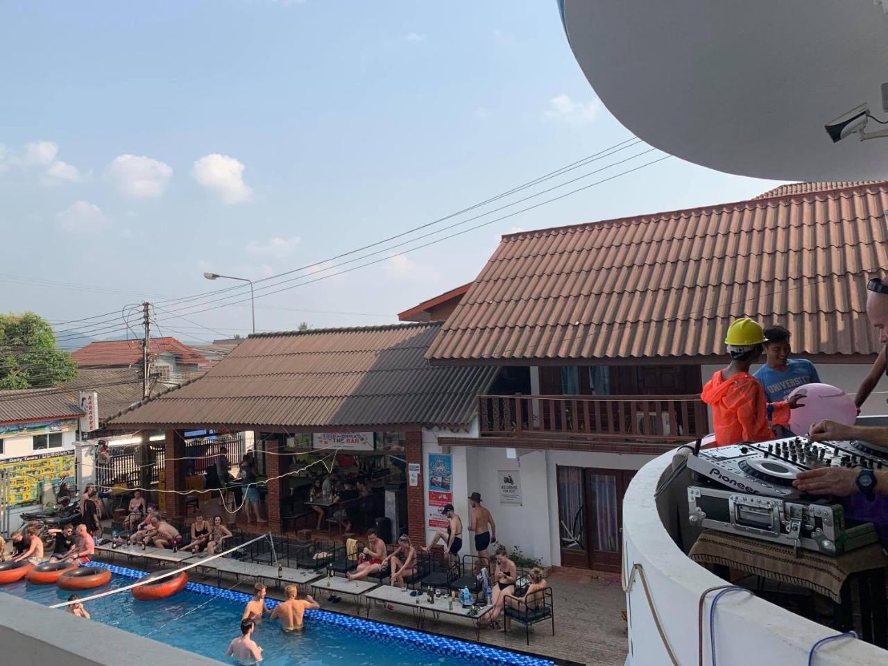 Nana Backpackers Hostel Vang Vieng Eksteriør billede
